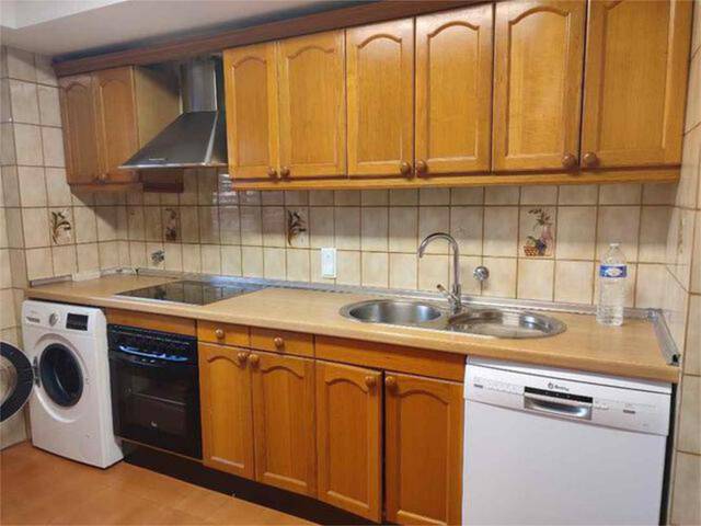 Piso en Alquiler en Romareda