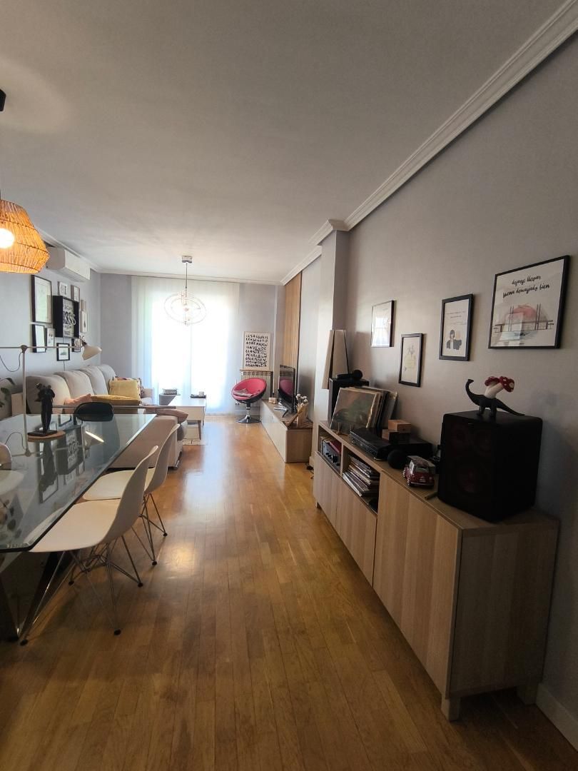 Piso en venta en Calle Regato, 1, Arroyo Sala de estar de Piso en venta en Arroyo de la Encomienda con Aire acondicionado, Calefacción y Parquet