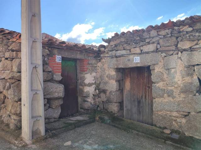 Piso en Venta en Calle la Cuesta, 10 en Burgohondo