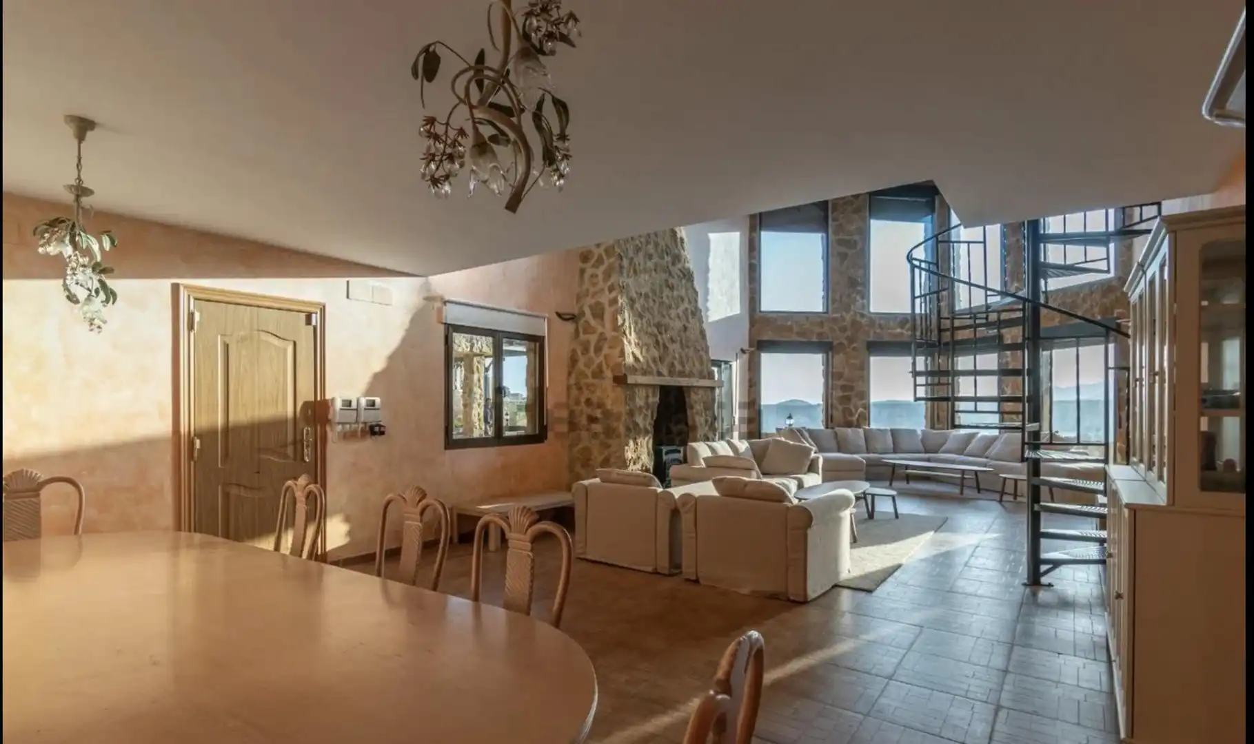 Casa o chalet en venta en Calle Escuelas, 32, Castril Sala de estar de Casa o chalet en venta en Castril con Aire acondicionado, Terraza y Piscina