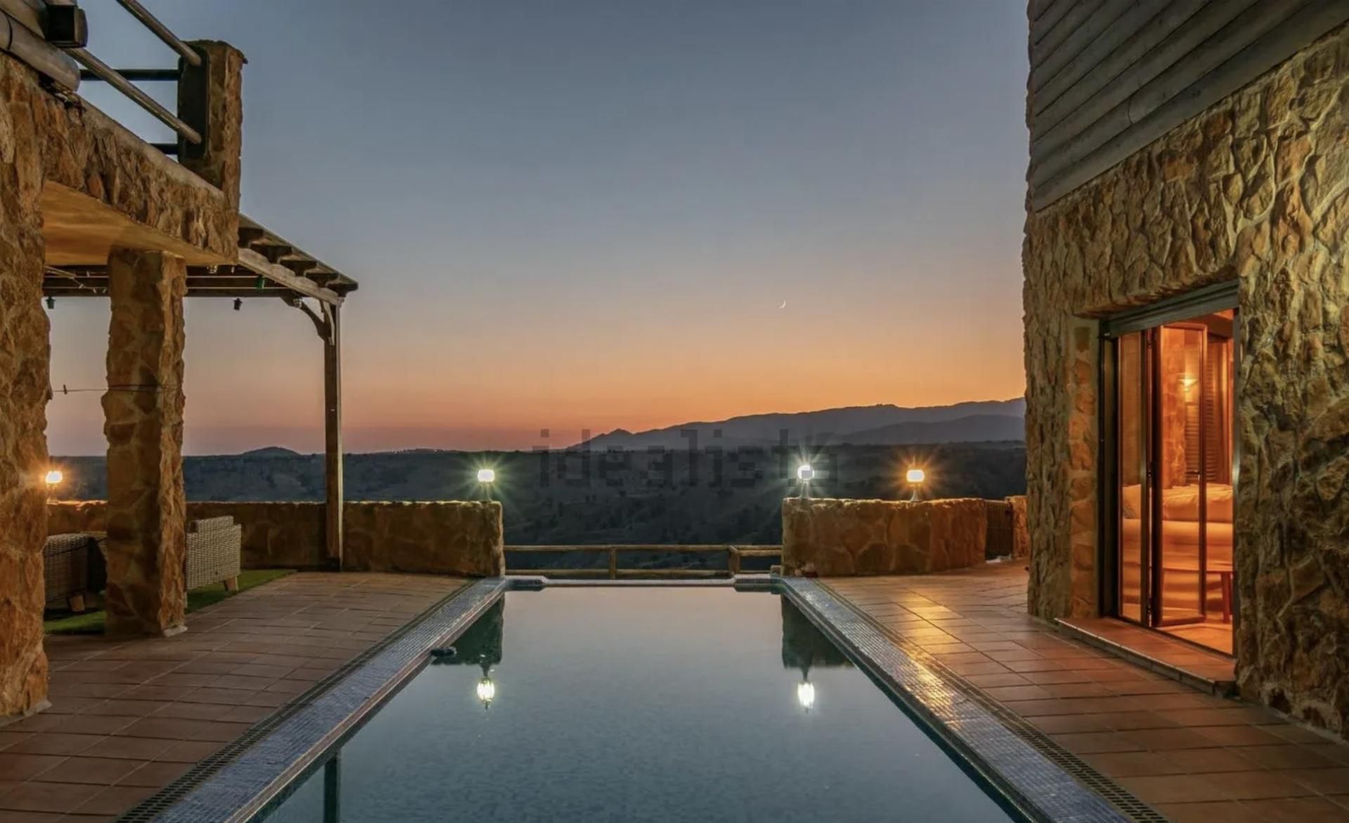 Piscina de Casa o xalet en venda en Castril amb Aire condicionat, Terrassa i Piscina