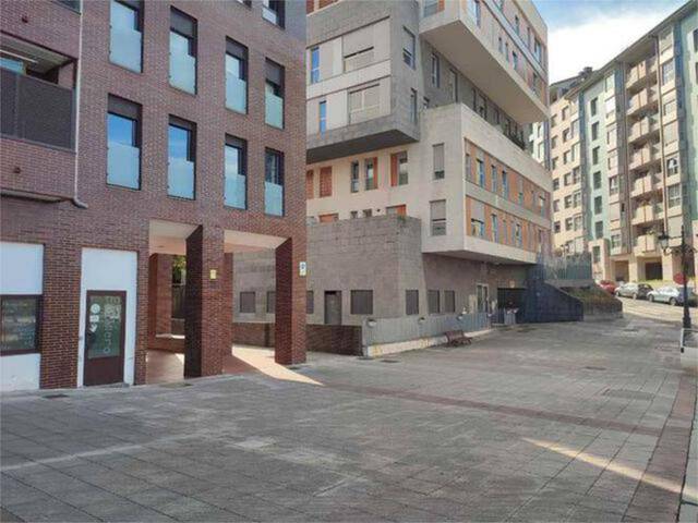 Garaje en Alquiler en Parque San Francisco - Uría