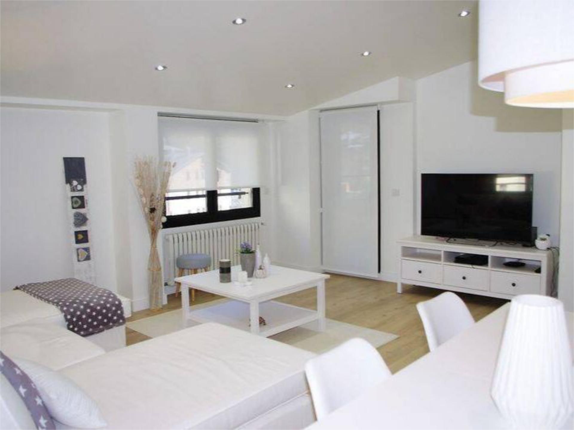 Living room of Flat to rent in Benidorm  with Air Conditioner, Heating and Private garden