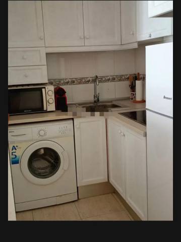 Piso en Alquiler en Carrer Hermanos Bazán, 7 en Las Viñas