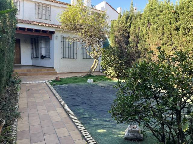 Casa adosada en Venta en Calle Cal y Canto, 15 en Pinar Alto