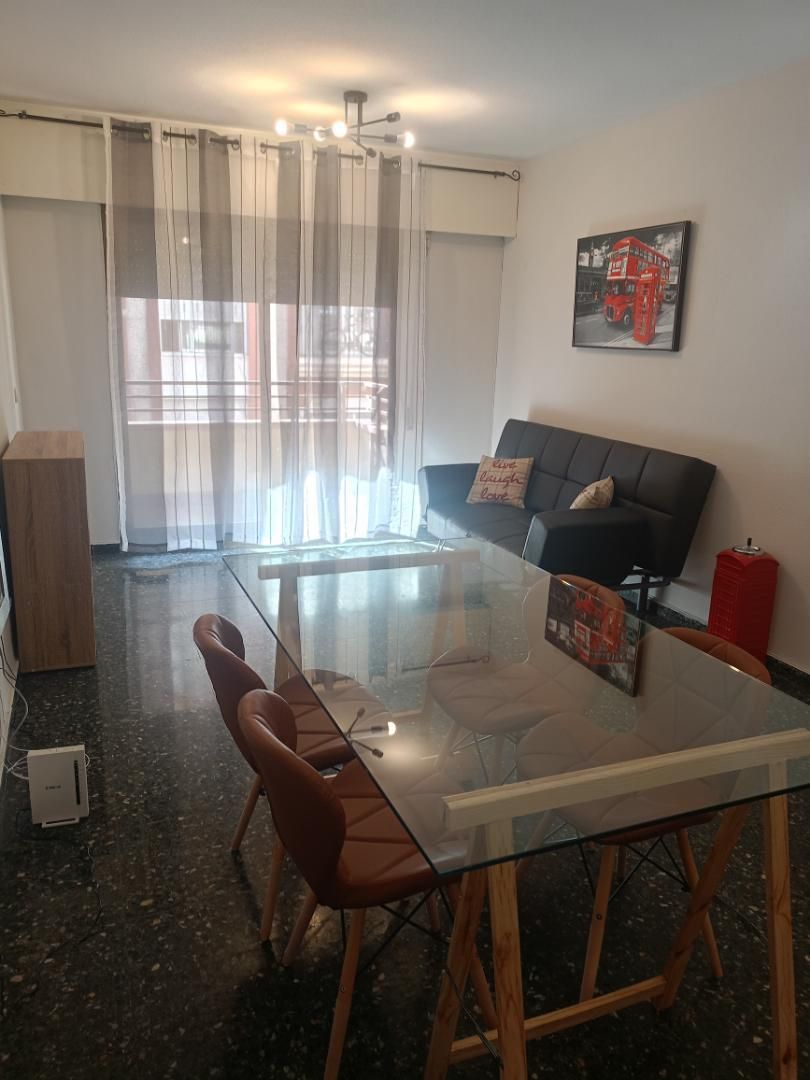 Flat to rent in Calle Blasco Ibáñez, 14, Centro