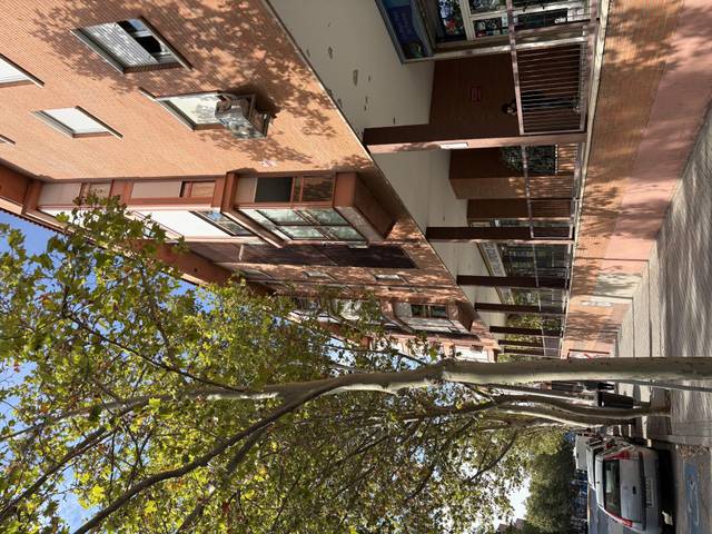 Piso en Venta en Calle de Candilejas, 60 en Palomeras Bajas