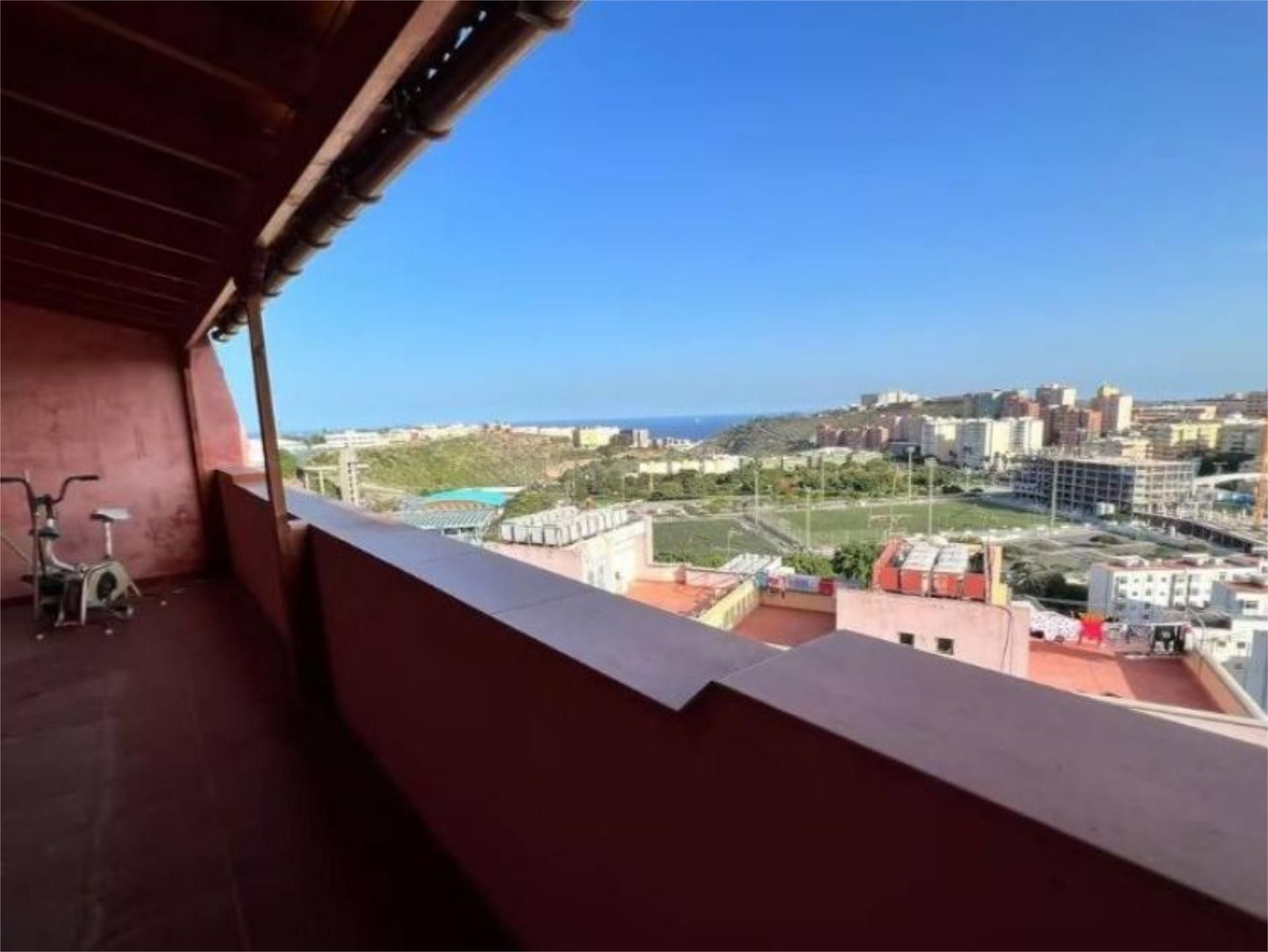 Vista exterior de Àtic en venda en Las Palmas de Gran Canaria amb Terrassa