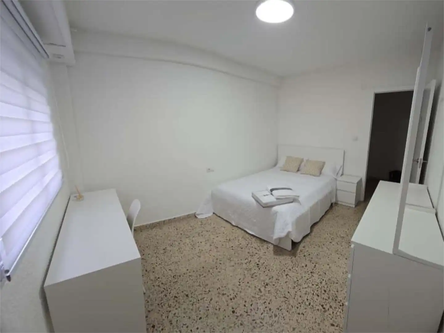 Habitación en Carrer Juan de Ribera, 9, El Mercado Habitación de Piso para compartir en Manises con Aire acondicionado