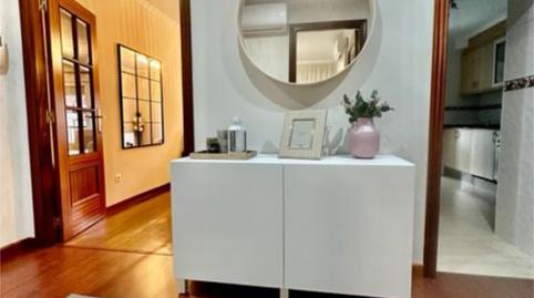 Foto 5 de Apartamento de alquiler en Avenida del Doctor Tourón, 24, Vilagarcía, Pontevedra