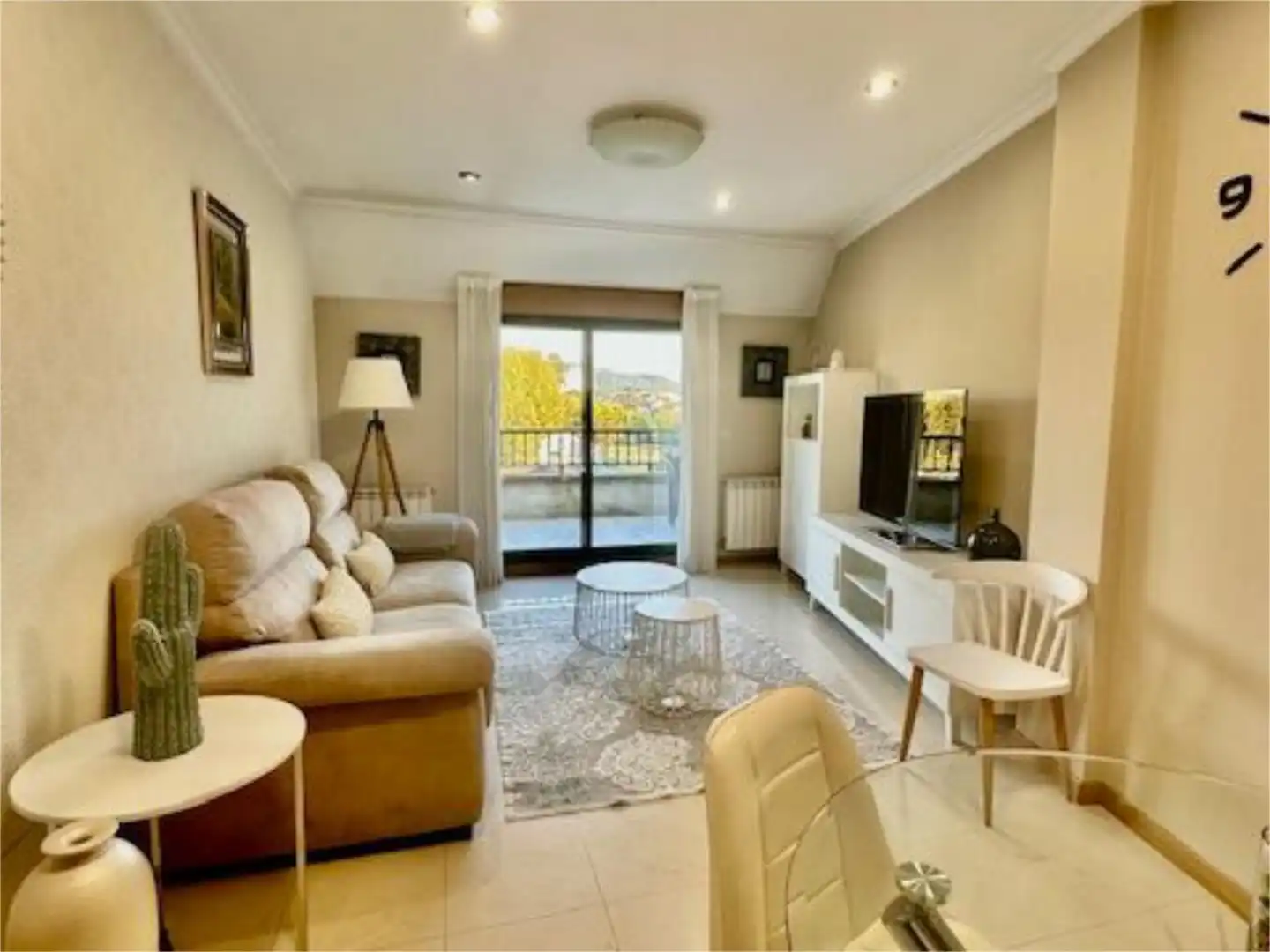 Piso en venta en Avenida Juan Carlos I, 35, Vilagarcía Sala de estar de Piso en venta en Vilagarcía de Arousa con Calefacción, Parquet y Terraza