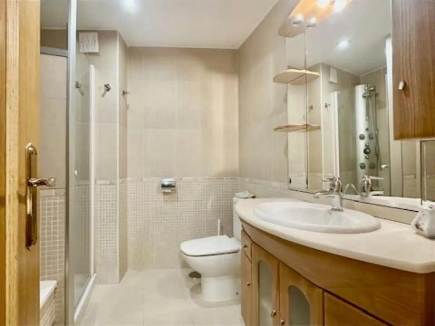 Piso en venta en Avenida Juan Carlos I, 35, Vilagarcía Baño de Piso en venta en Vilagarcía de Arousa con Calefacción, Parquet y Terraza