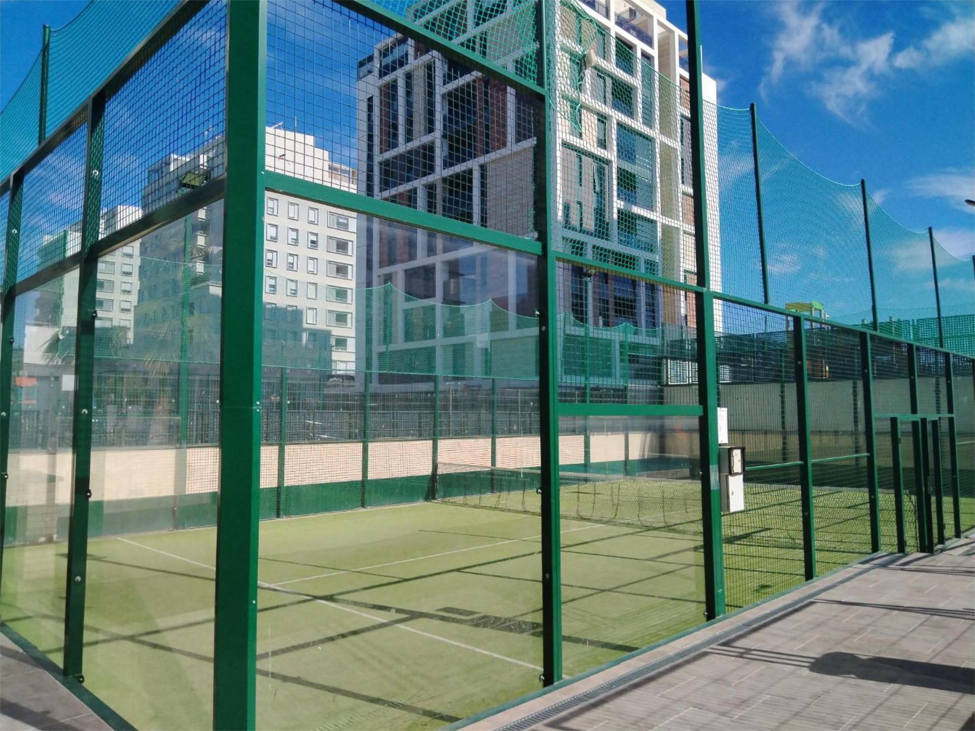 Exterior view of Flat to rent in  Madrid Capital  with Air Conditioner, Terrace and Swimming Pool