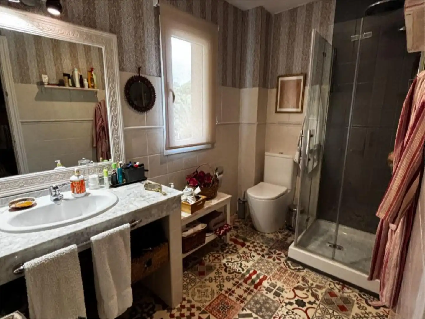 Piso en venta en El Monte Baño de Piso en venta en Torrelodones con Aire acondicionado, Calefacción y Jardín privado