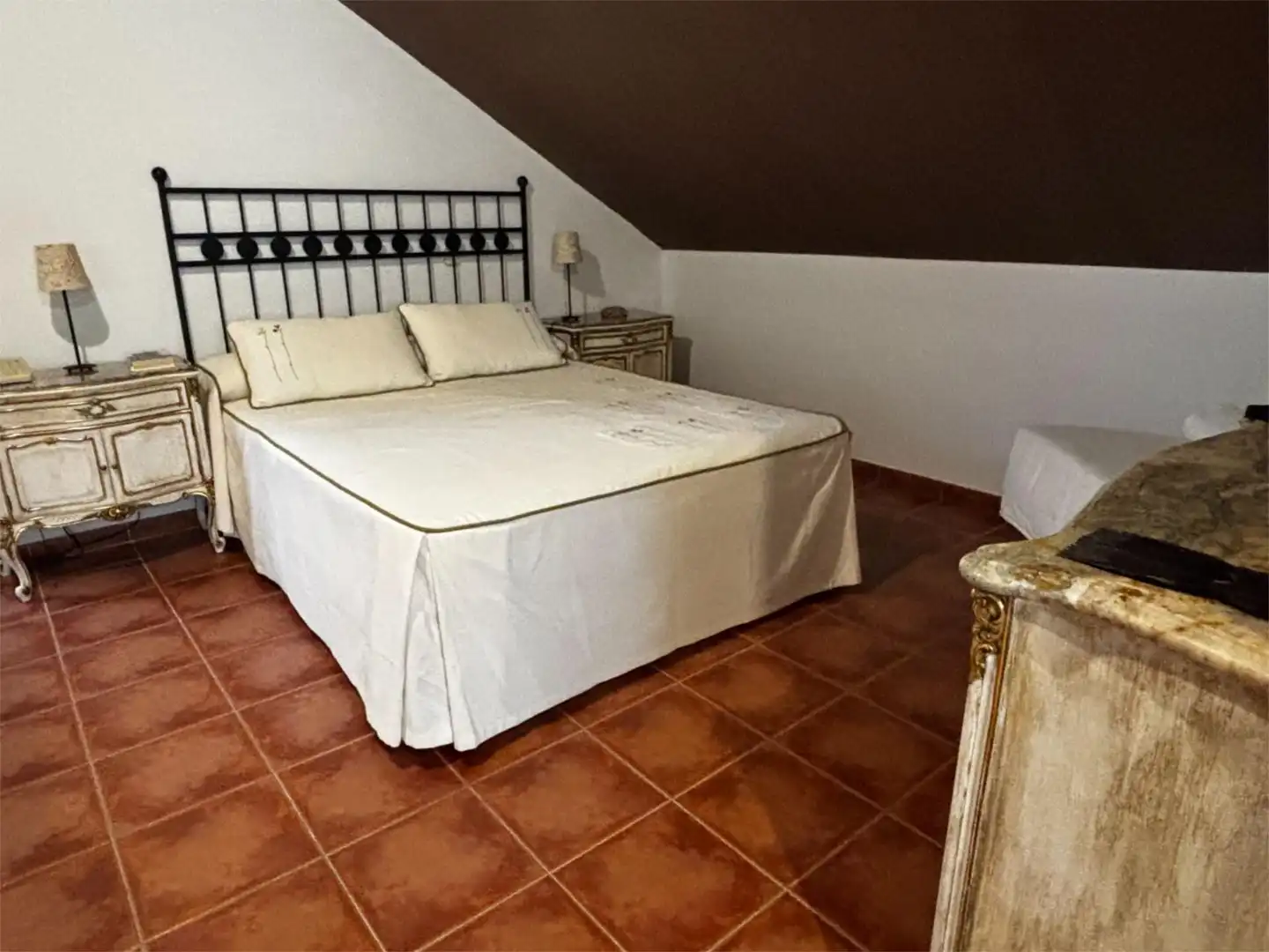 Piso en venta en El Monte Habitación de Piso en venta en Torrelodones con Aire acondicionado, Calefacción y Jardín privado