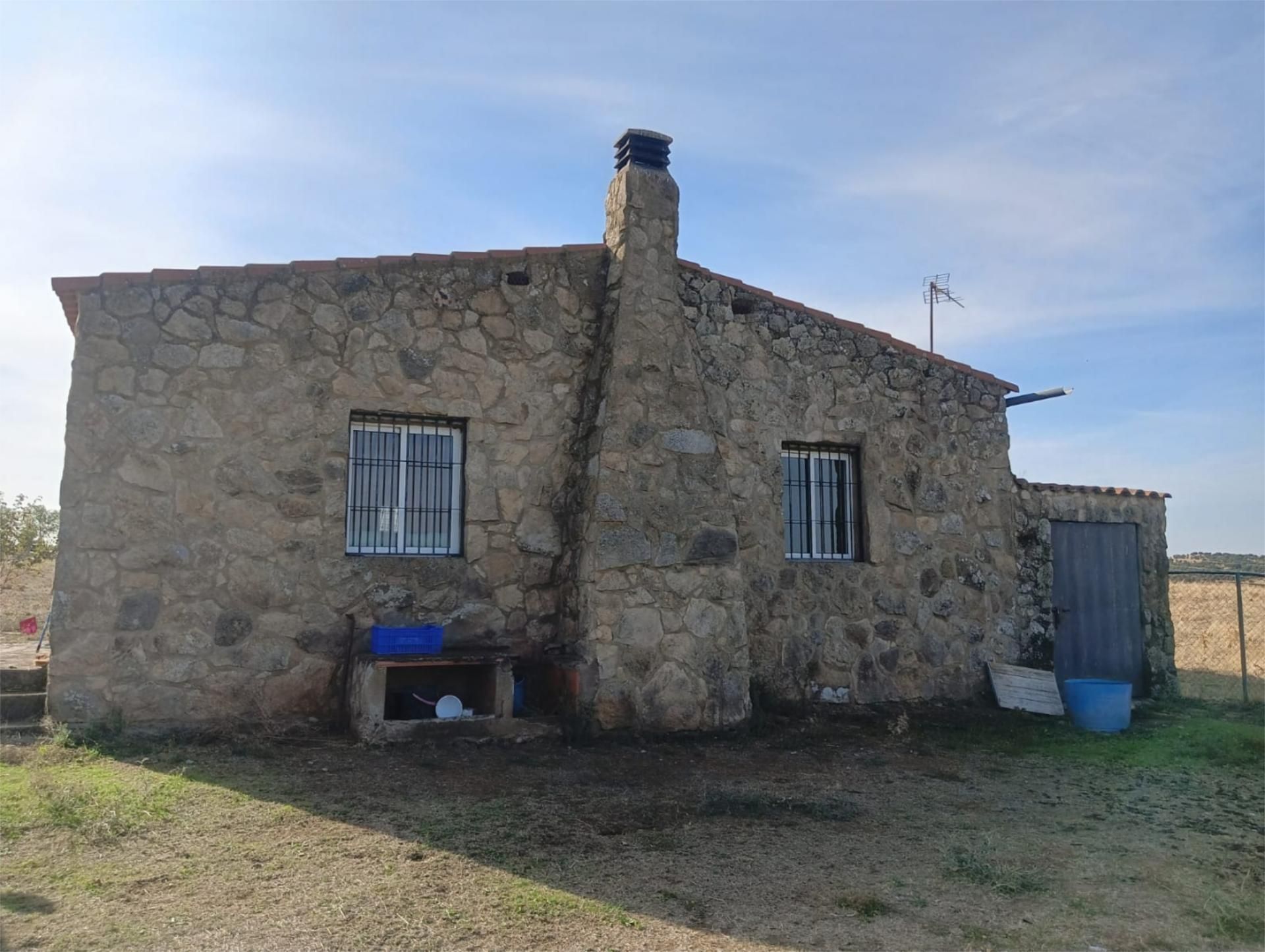 Vista exterior de Finca rústica en venda en Trujillo amb Traster i Moblat