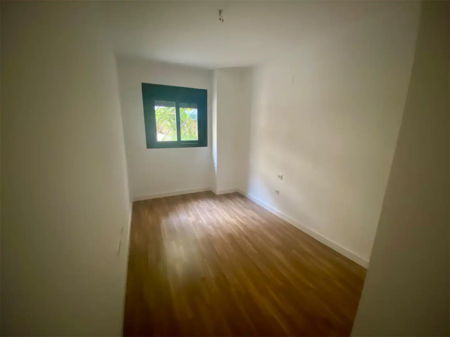 Bedroom of Flat for sale in Sevilla  with Air Conditioner, Heating and Parquet flooring