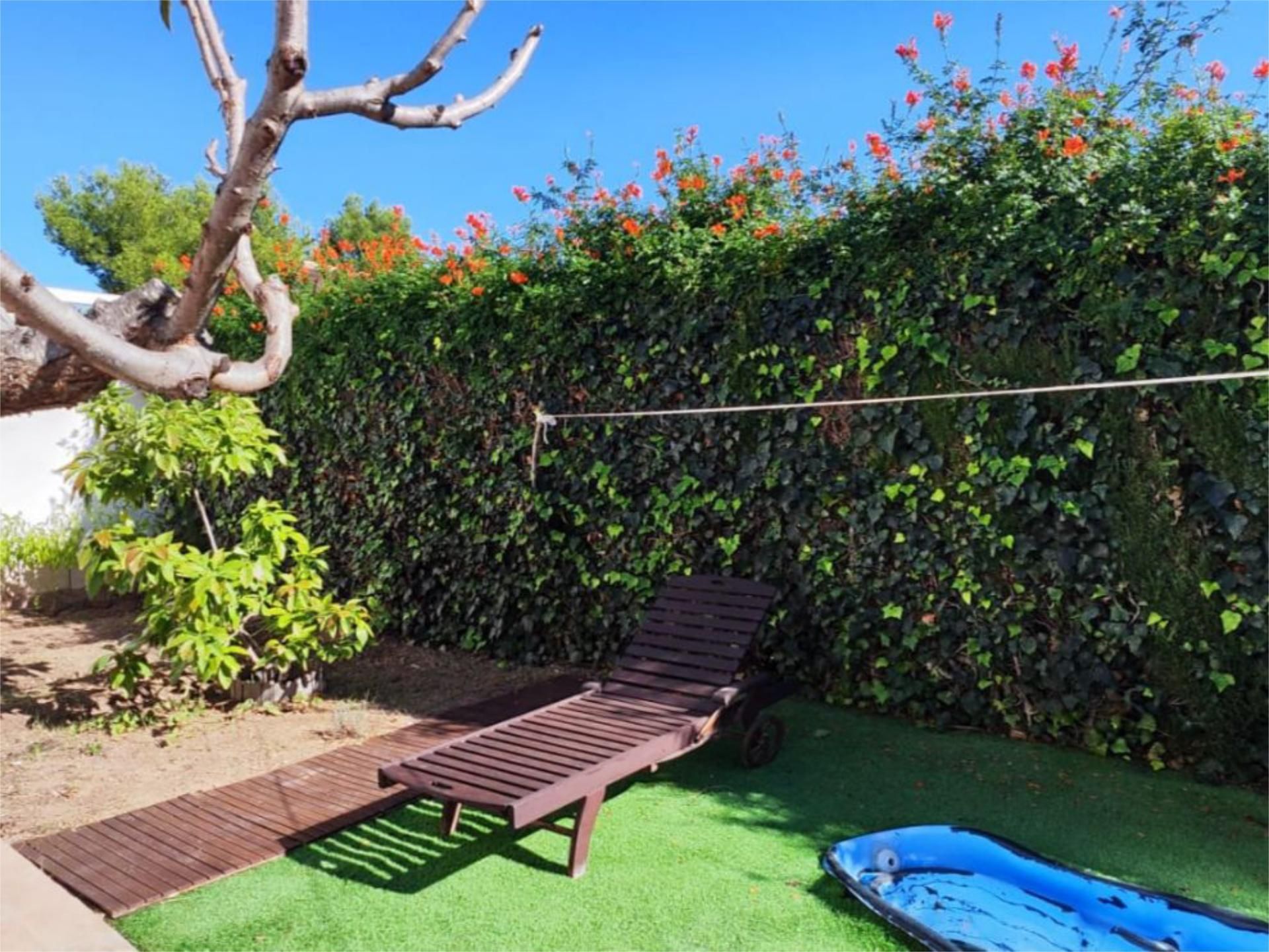 Jardí de Casa o xalet de lloguer en Benicasim / Benicàssim amb Terrassa i Balcó