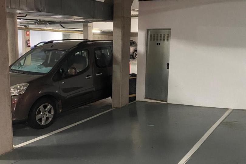 Garage to rent in Calle Azimut, 16, Casco Urbano, Santa Cruz de Tenerife - image 1 Photo 1 of Garage to rent in Calle Azimut, 16, Casco Urbano, Santa Cruz de Tenerife