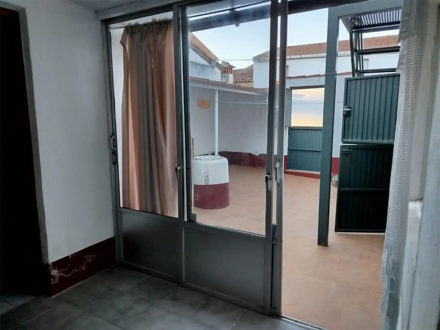 Erdgeschoss zum Verkauf in Acehúche mit Terrasse und Möbliert