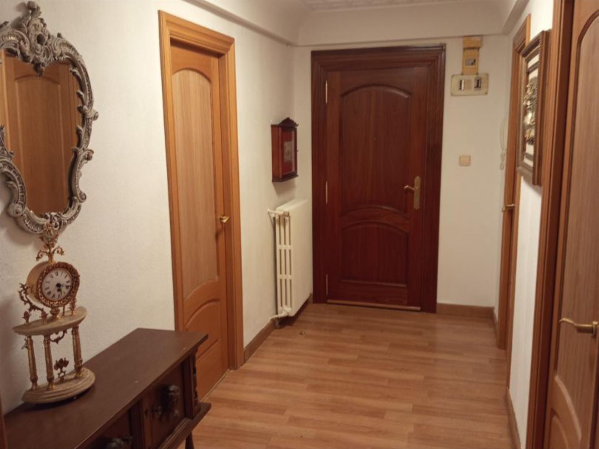 Pis de lloguer en Calahorra amb Calefacció, Parquet i Terrassa