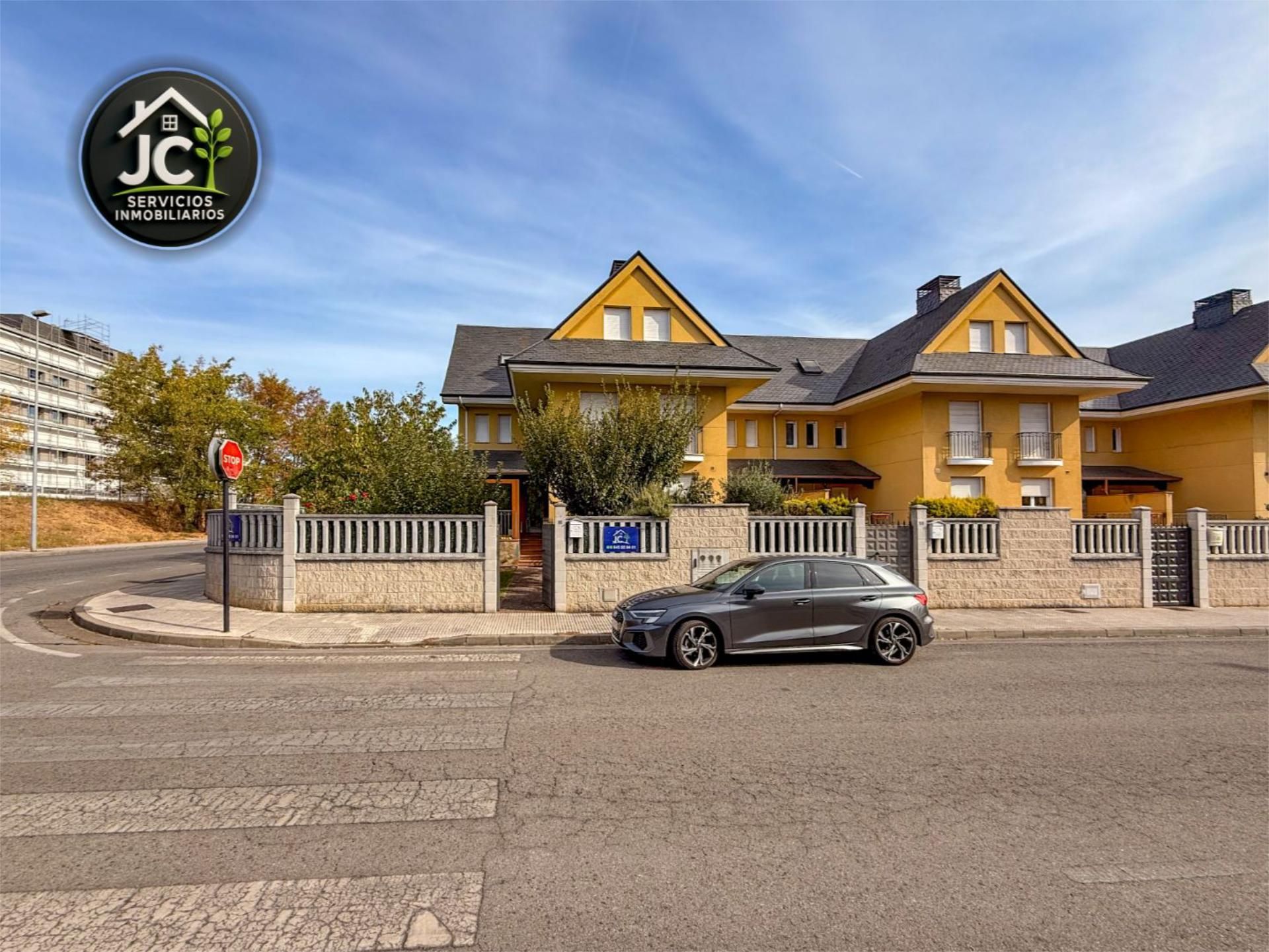 Exterior view of House or chalet for sale in Ponferrada  with Terrace and Balcony