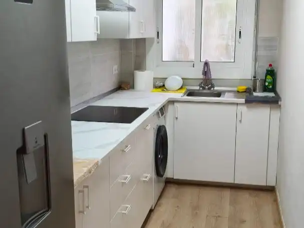 Room in Carrer Narcís Monturiol, 32, Sant Cebrià de Vallalta Kitchen of Flat for share in Sant Cebrià de Vallalta with Parquet flooring, Terrace and Furnished