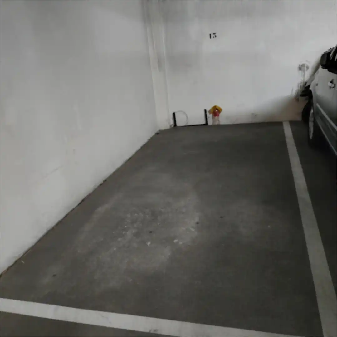 Garage zum Verkauf in Zamora Capital 