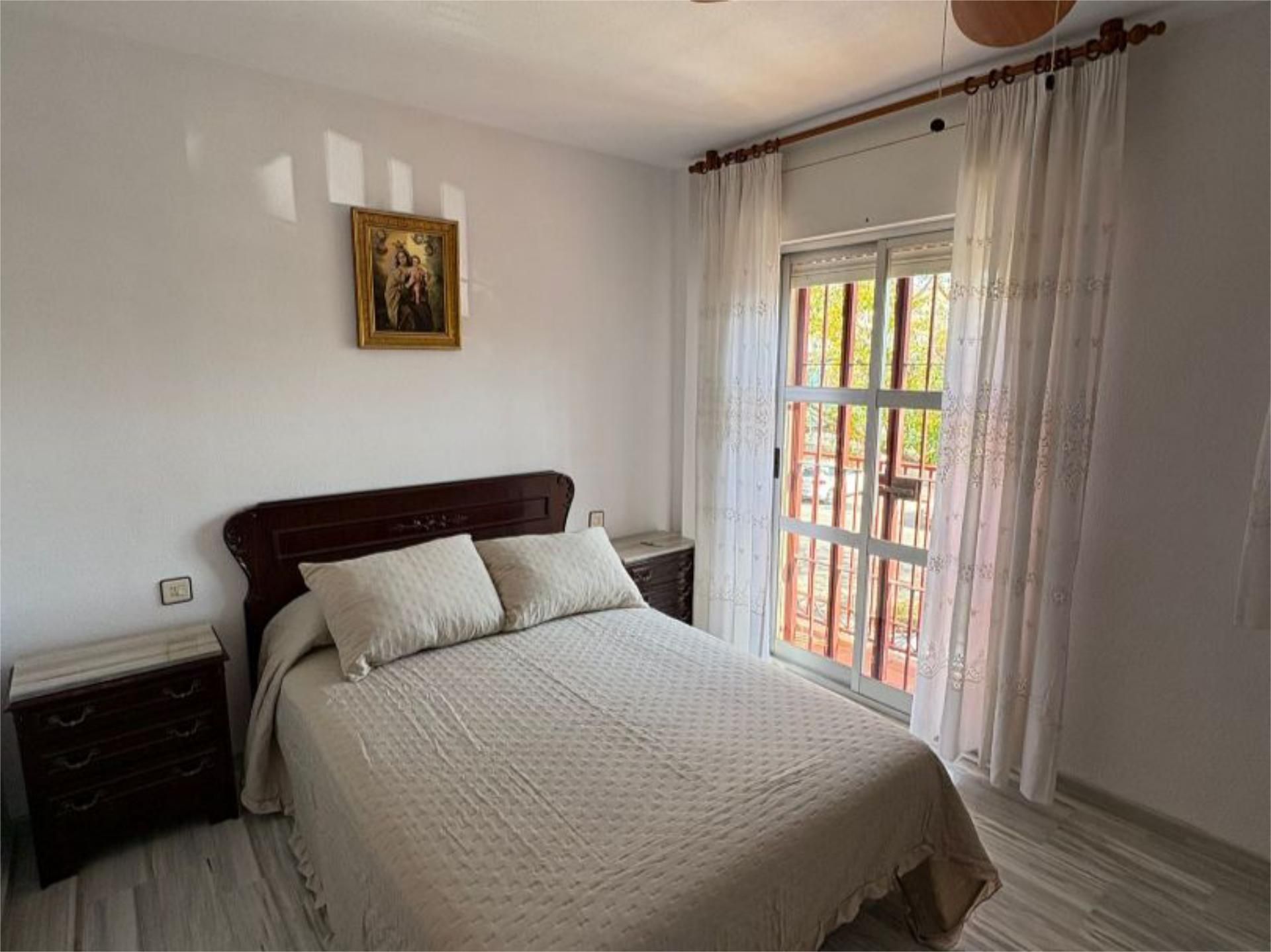 Casa adosada per a compartir a Calle María Goyri, 60, Angustias - Chana - Encina Dormitori de Casa adosada per a compartir en  Granada Capital