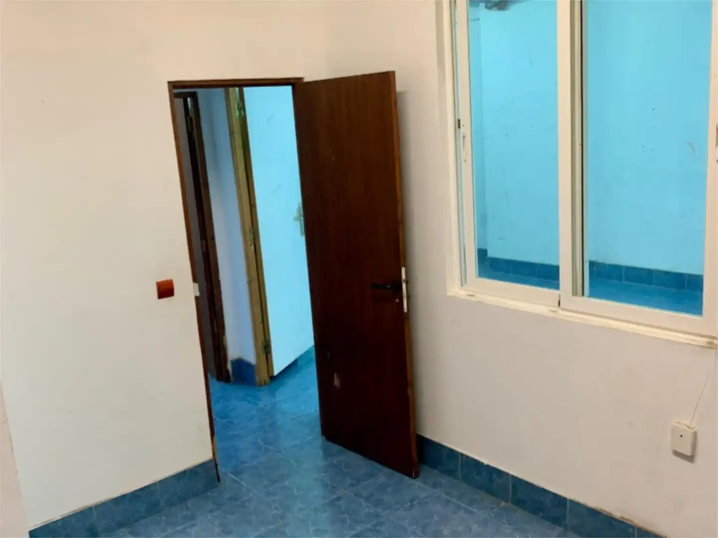 Local de alquiler en Harategi Zahar Kalea, 1, Casco Viejo Habitación de Local de alquiler en Bilbao