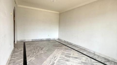 Photo 3 of Flat to rent in Avenida Príncipe Salman, 1, La Dama de Noche - La Alzambra, Málaga