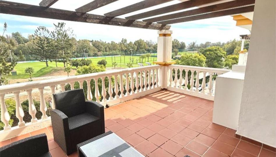 Photo 1 of Flat to rent in Avenida Príncipe Salman, 1, La Dama de Noche - La Alzambra, Málaga