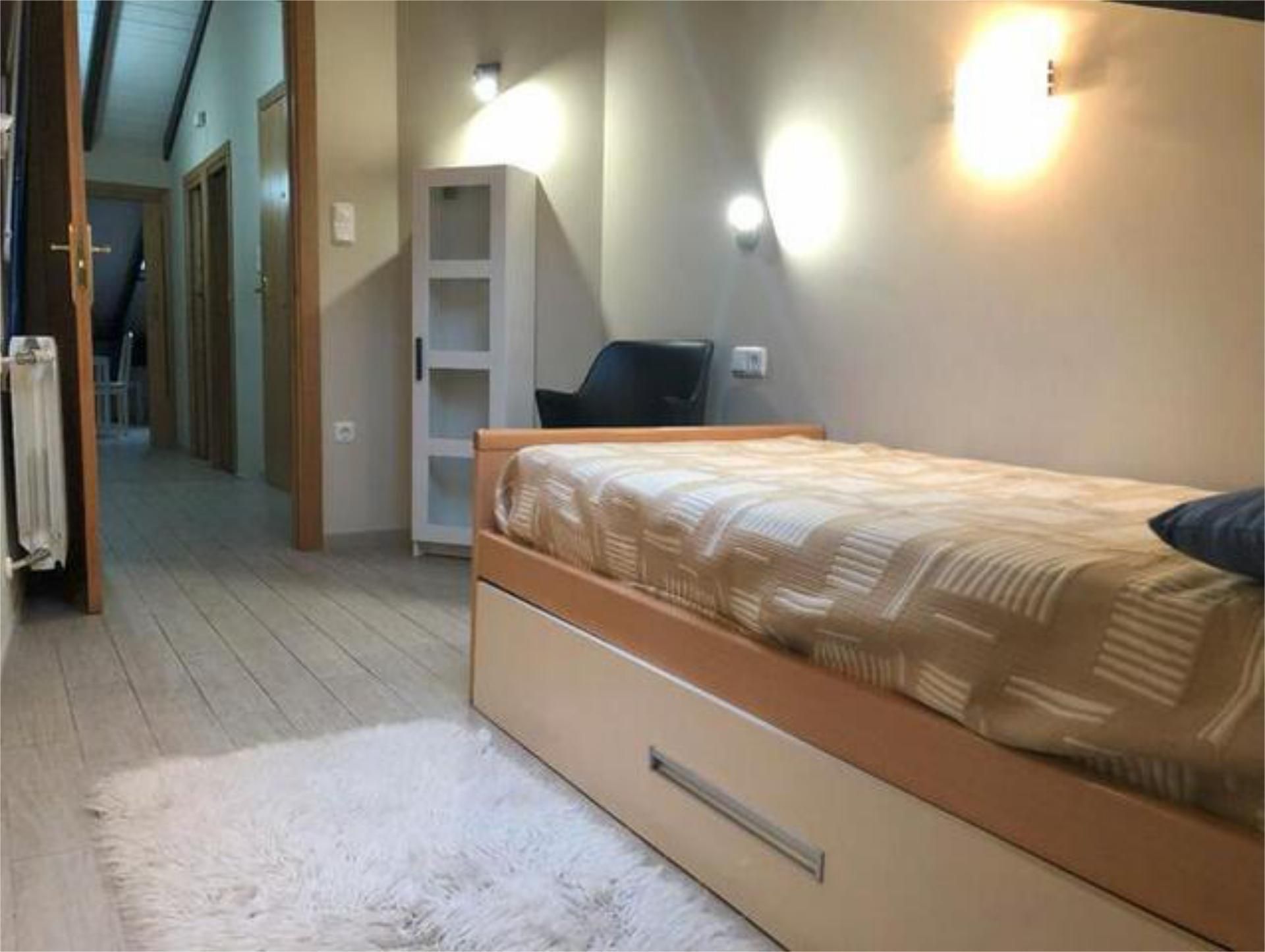 Dormitori de Pis de lloguer en Deba amb Calefacció