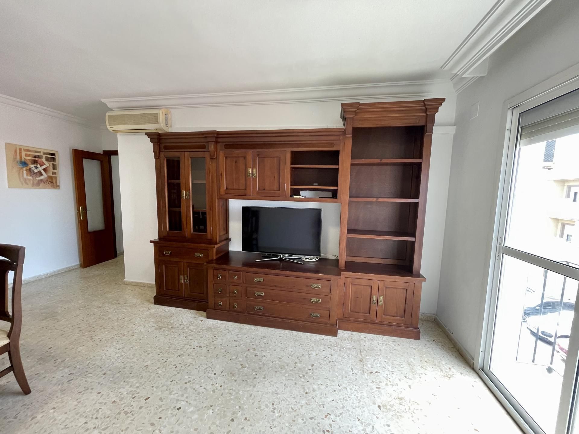 Living room of Flat for sale in Chiclana de la Frontera  with Air Conditioner, Heating and Furnished