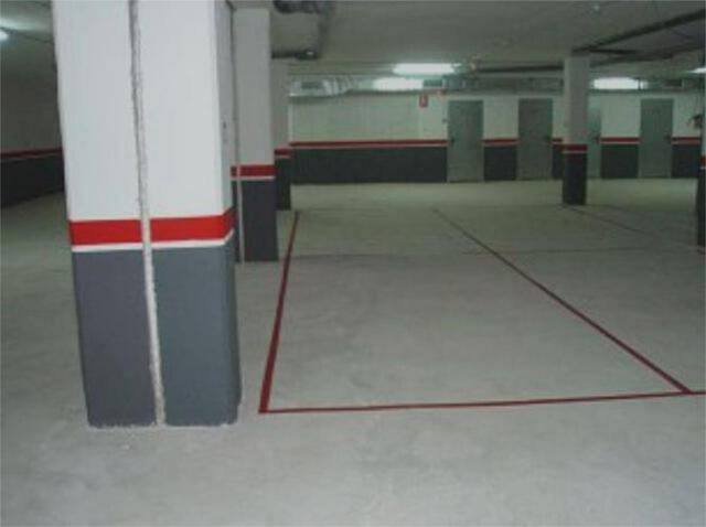 Garaje en Alquiler en Valderas - Los Castillos