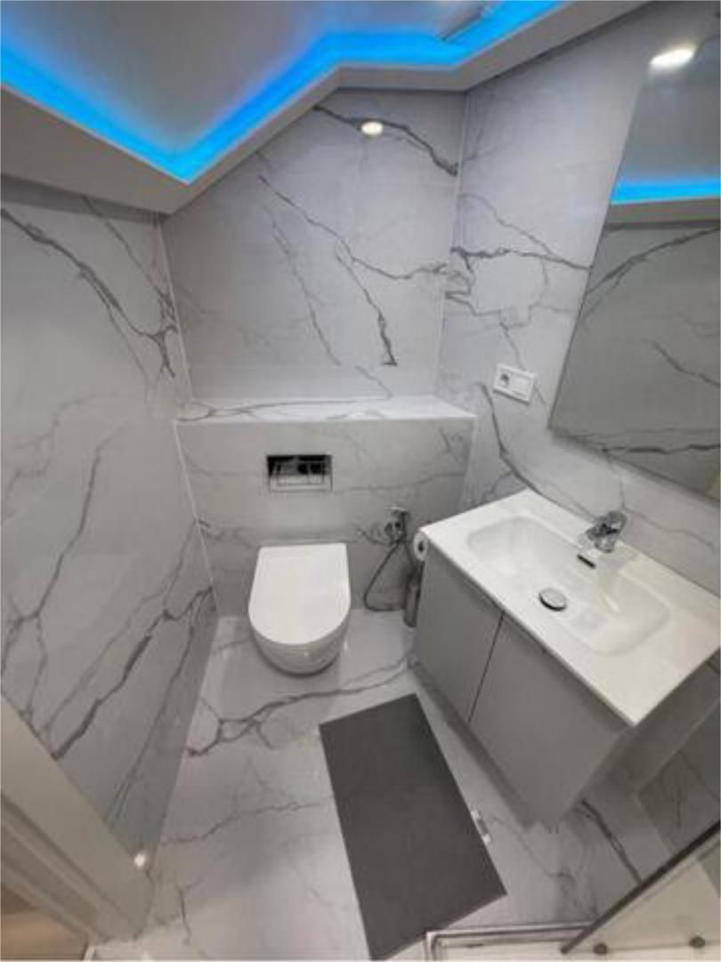 Bany de Apartament de lloguer en Bilbao  amb Moblat