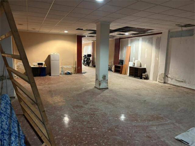 Local comercial en Alquiler en Favara