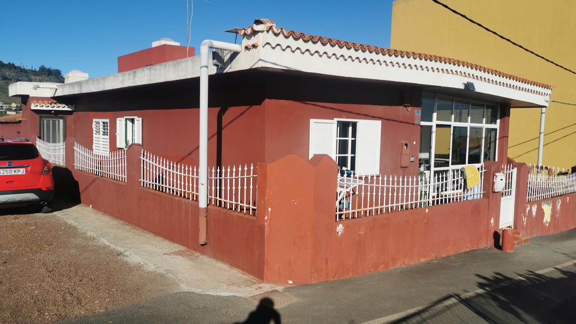 Vista exterior de Casa o xalet en venda en San Cristóbal de la Laguna amb Jardí privat, Terrassa i Traster