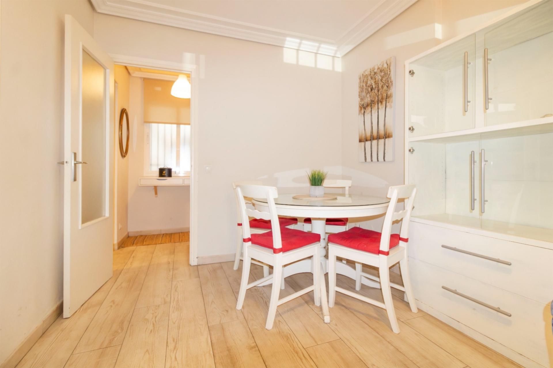 Dining room of Flat to rent in  Sevilla Capital  with Air Conditioner, Heating and Furnished