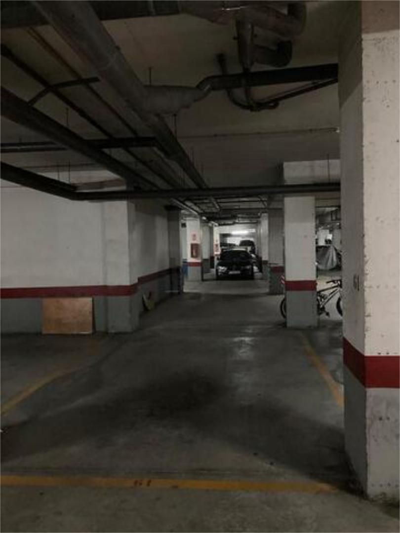 Aparcament de Garatge de lloguer en  Cádiz Capital