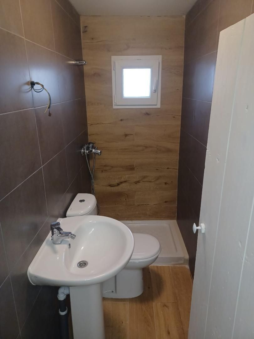 Bathroom of Attic for sale in Alfaro  with Heating