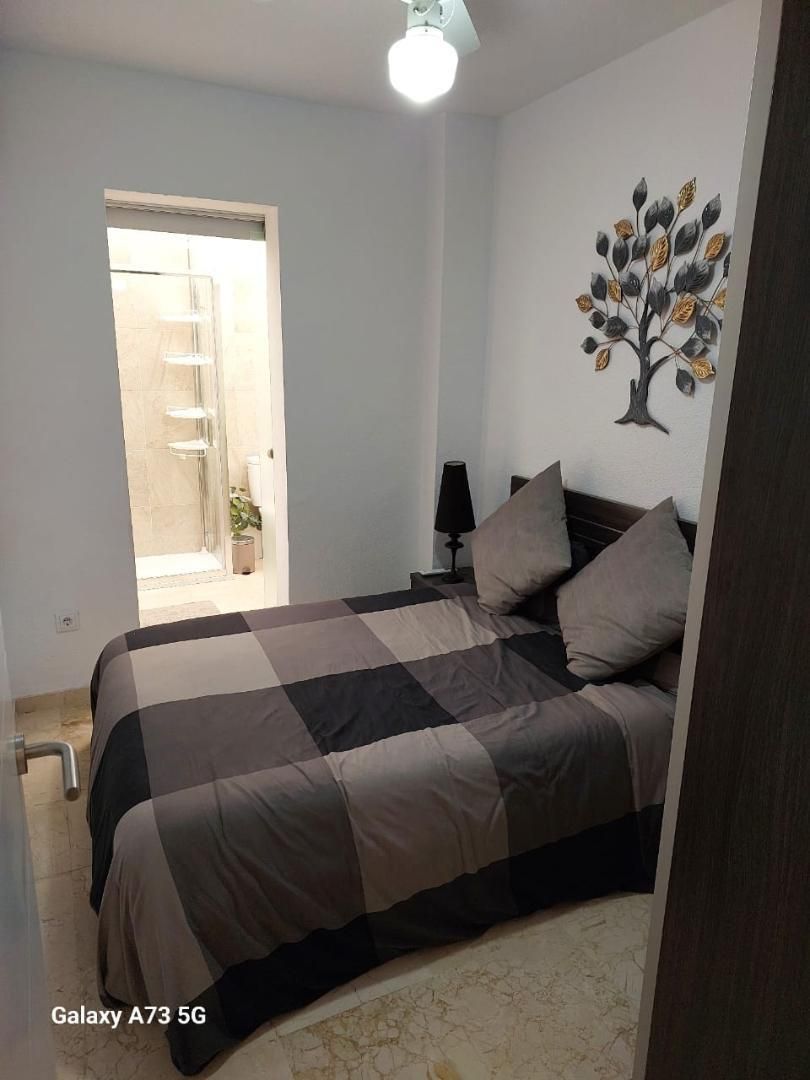 Bedroom of Flat to rent in Torrevieja  with Air Conditioner, Terrace and Furnished