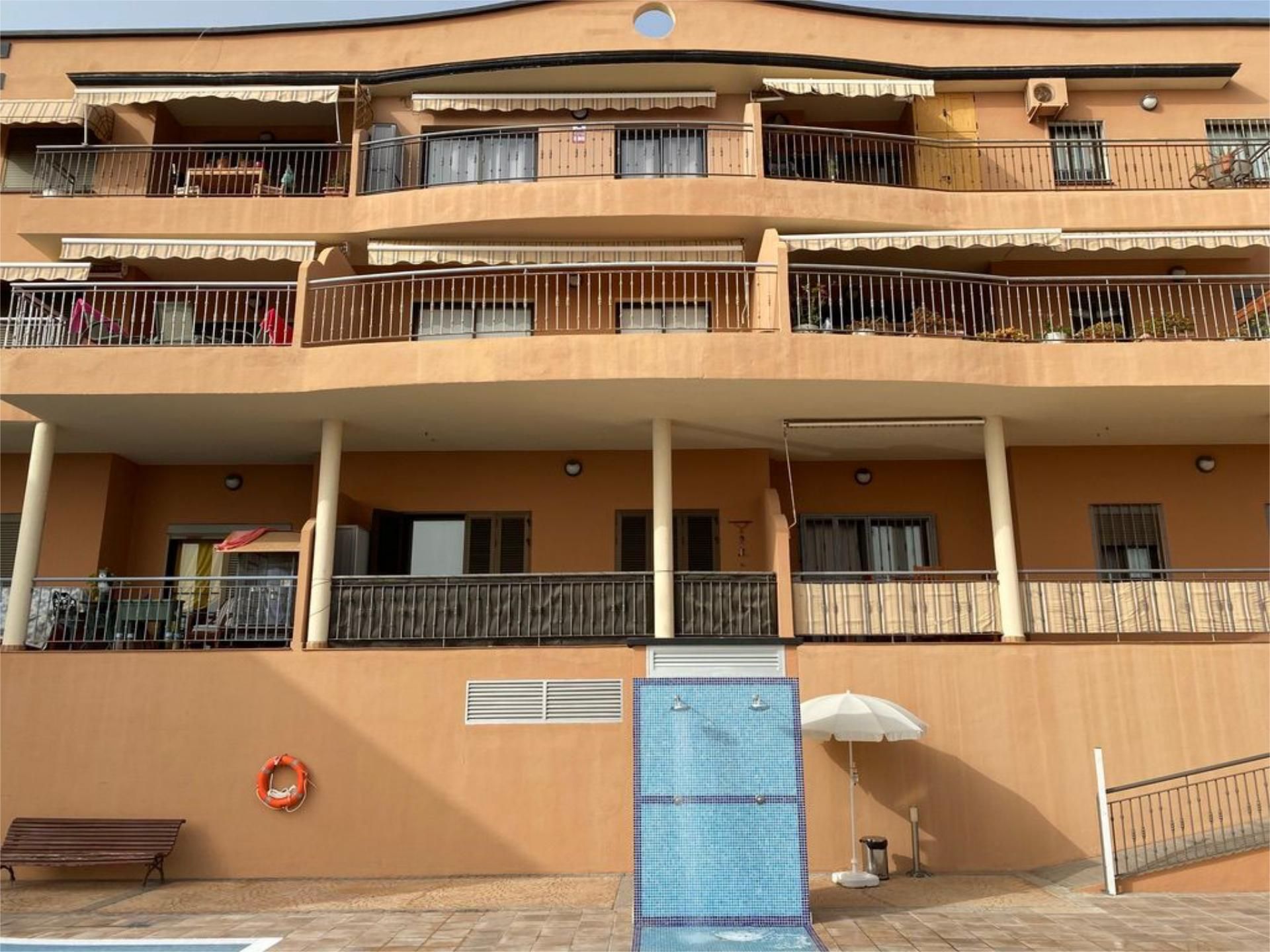 Vista exterior de Apartament de lloguer en Adeje amb Piscina, Moblat i Balcó