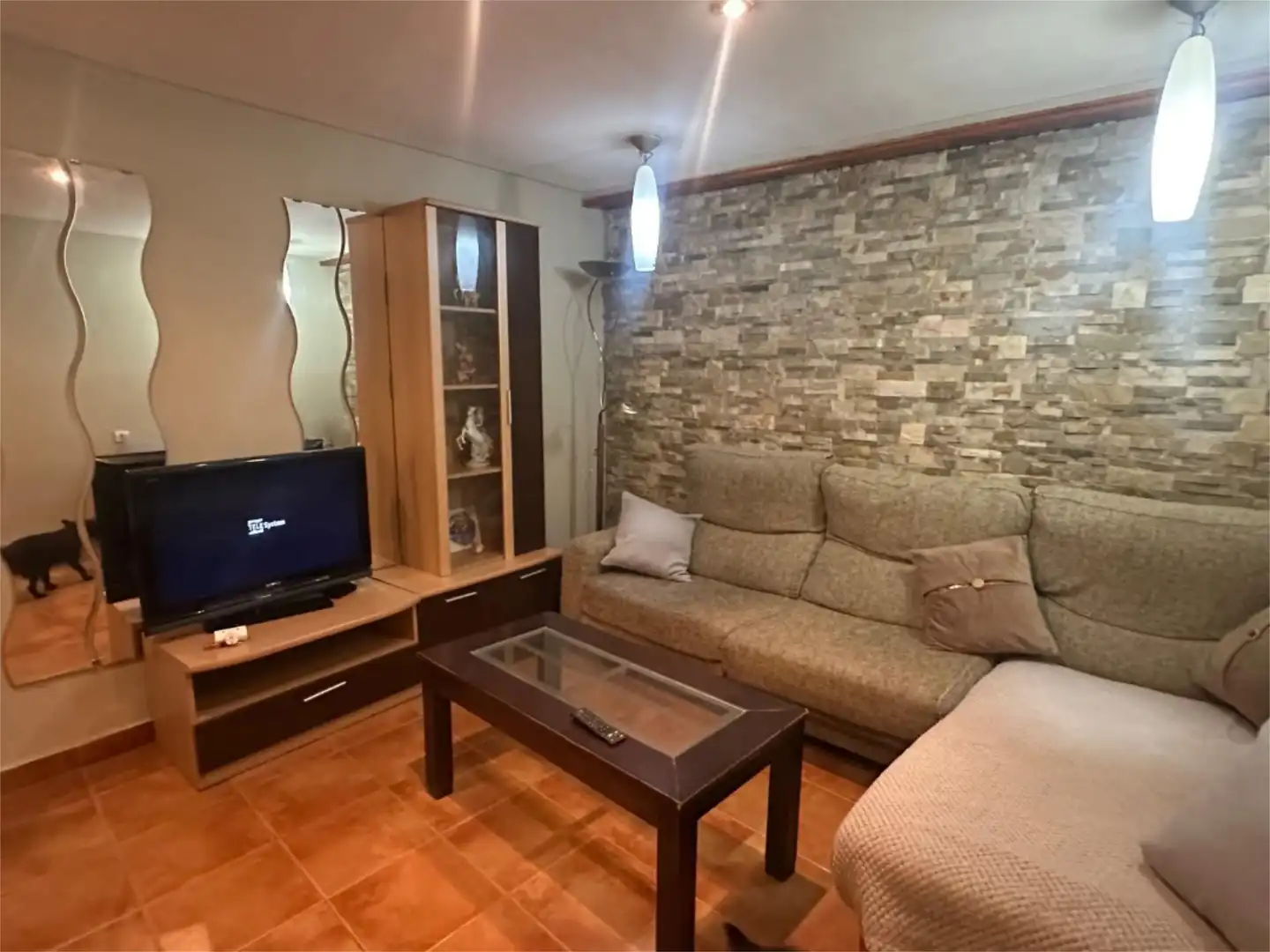 Sala d'estar de Pis en venda en Aguaviva amb Calefacció, Terrassa i Moblat