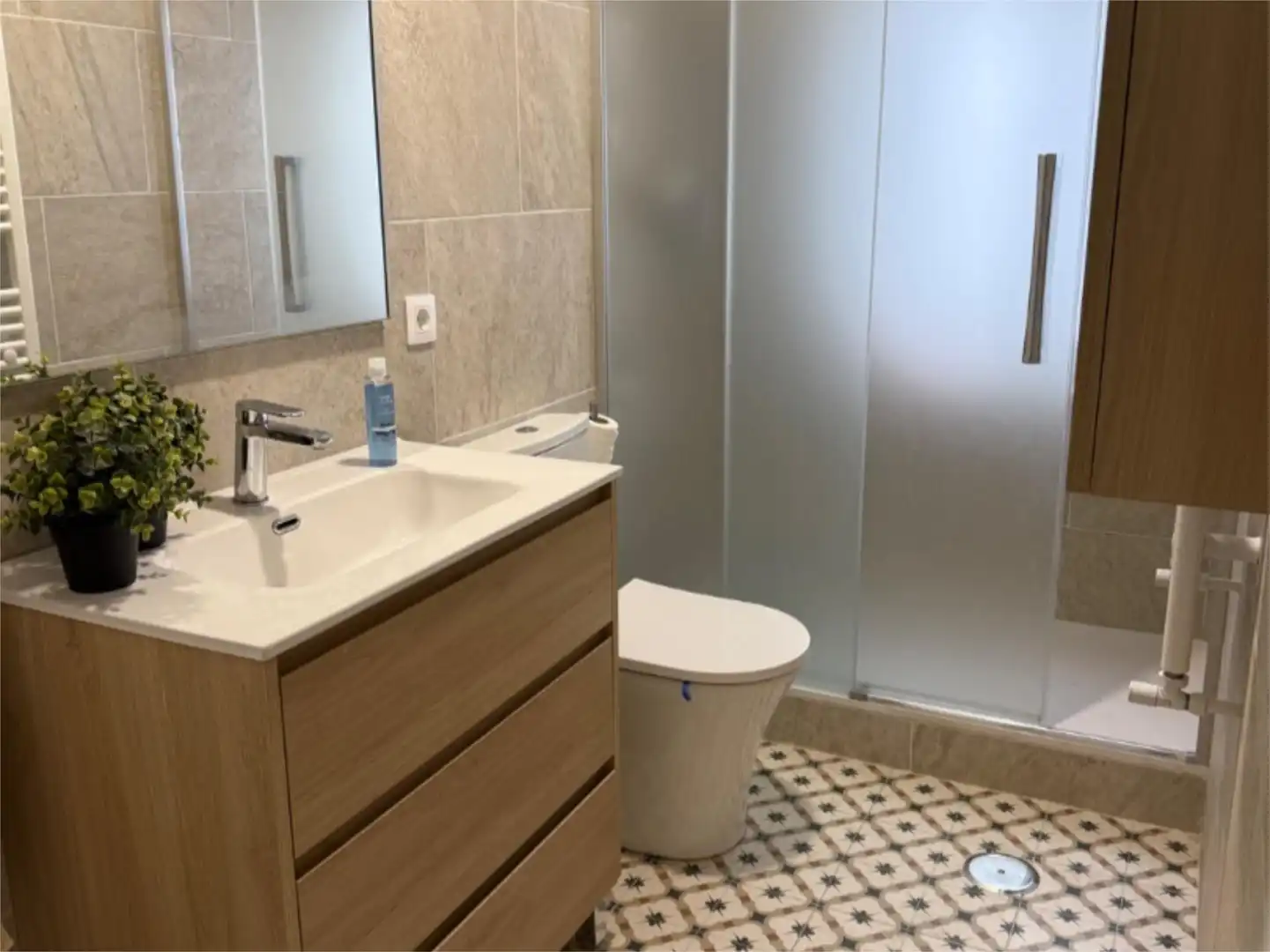 Bathroom of Flat for rent in Ciudad Real  with Air Conditioner, Heating and Storage room