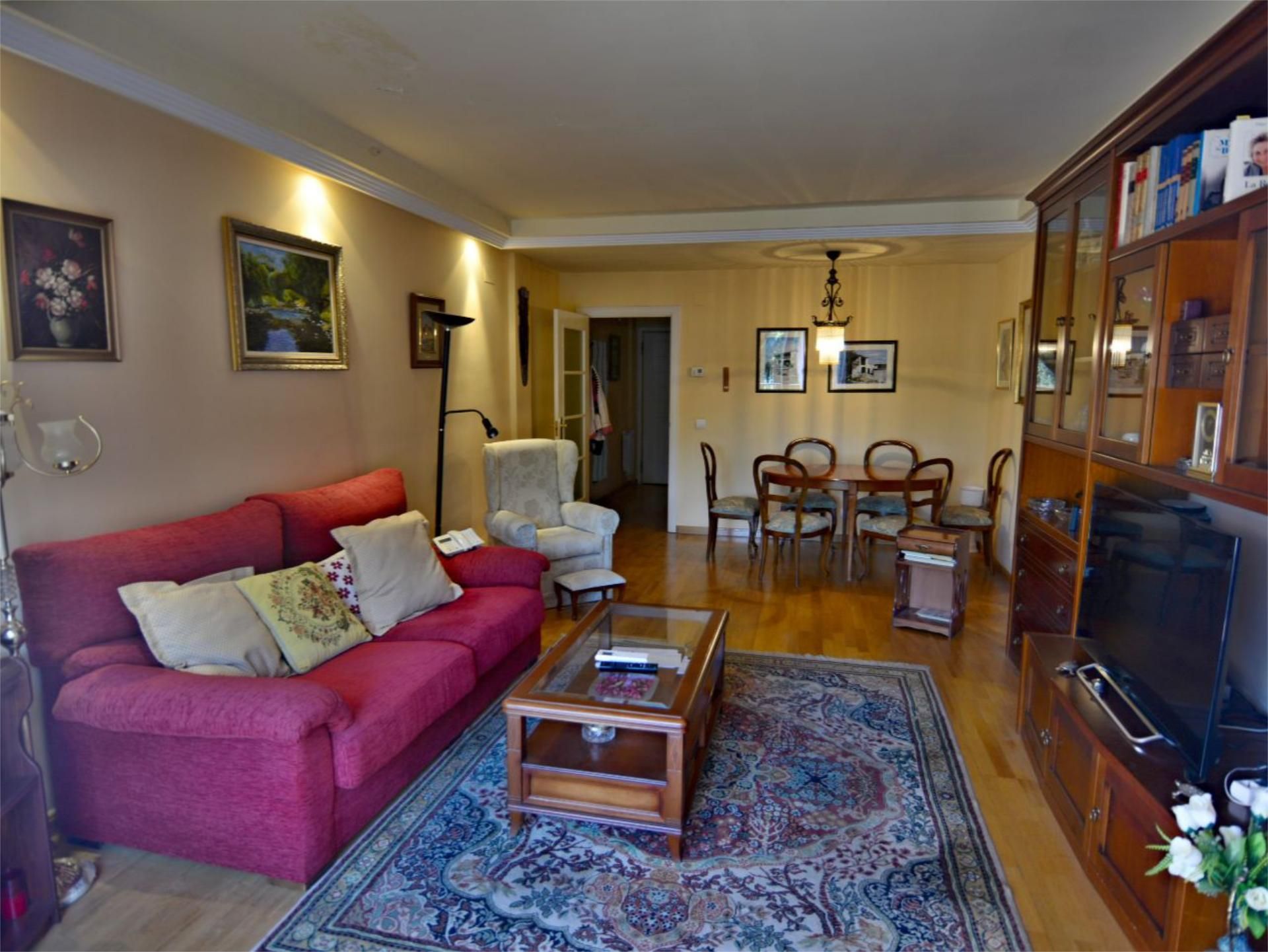Living room of Flat for sale in Moralzarzal  with Air Conditioner, Heating and Parquet flooring