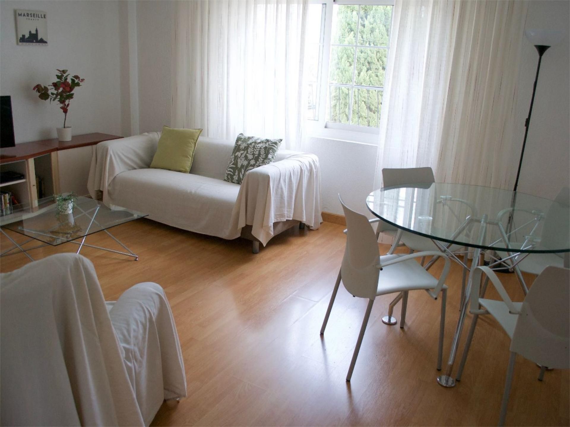 Living room of Flat for sale in  Murcia Capital  with Parquet flooring and Furnished