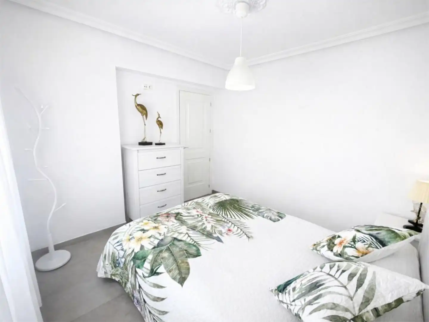 Piso en venta en Calle Pablo Neruda, 20, Umbrete Habitación de Piso en venta en Umbrete con Aire acondicionado, Terraza y Balcón