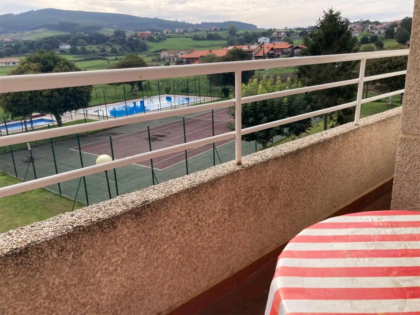 Apartamento en venta en Avenida Benedicto Ruiz, 709, Ajo Terraza de Apartamento en venta en Bareyo con Piscina, Amueblado y Parking comunitario