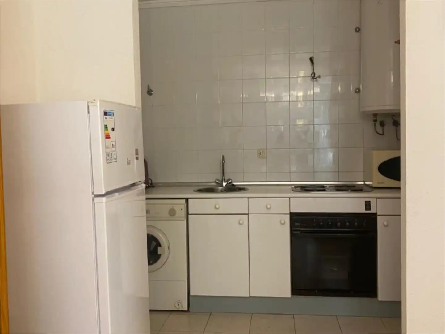 Apartamento en venta en Avenida Benedicto Ruiz, 709, Ajo Cocina de Apartamento en venta en Bareyo con Piscina, Amueblado y Parking comunitario